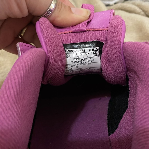 Pink Filas - Picture 2 of 4